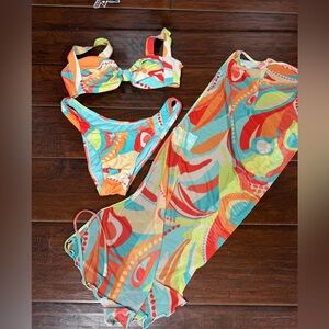 Jessica Simpson Abstract Multicolored Bikini Set Women’s Medium with Waist Wrap